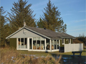 Three-Bedroom Holiday home Løkken with a Fireplace 05